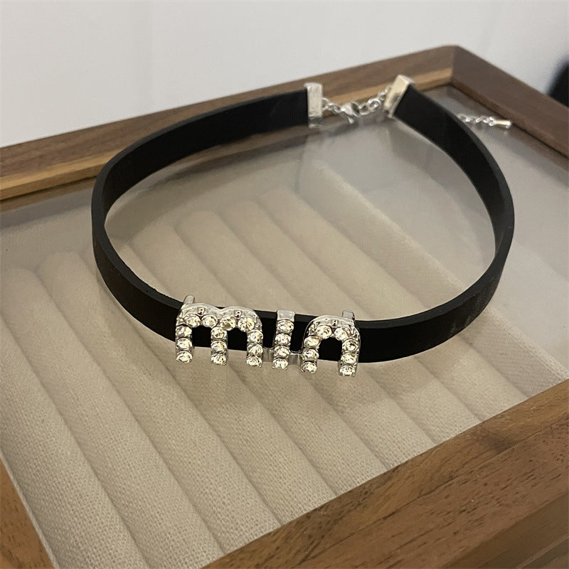Diamond Letters Collar Niche High-grade Clavicle Chain Necklaces