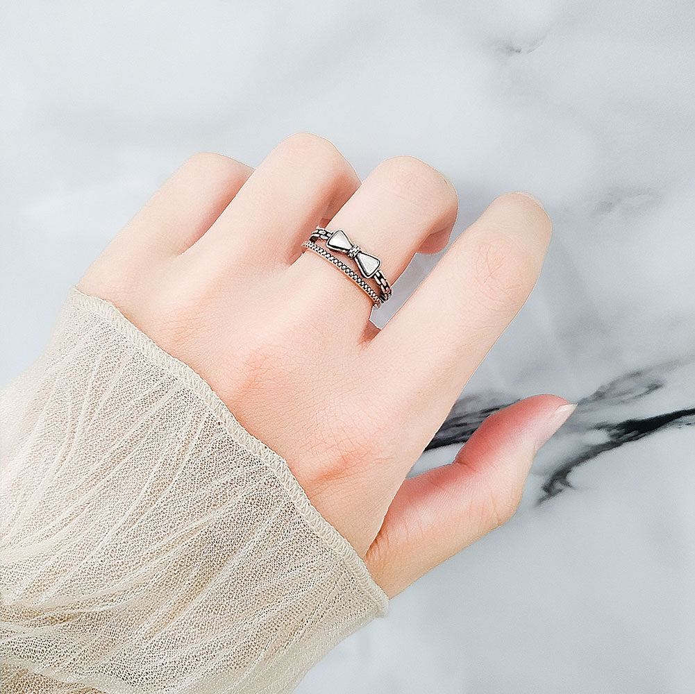 Female Graceful And Fashionable Personality Hot Rings