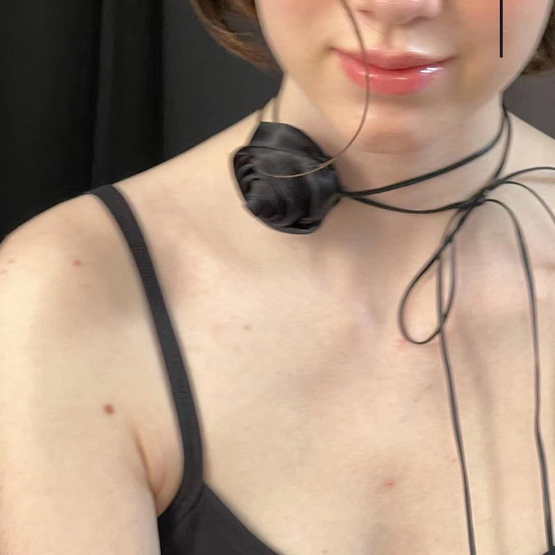 Colliers foncés à nœud de Style froid Rose rétro pour femmes