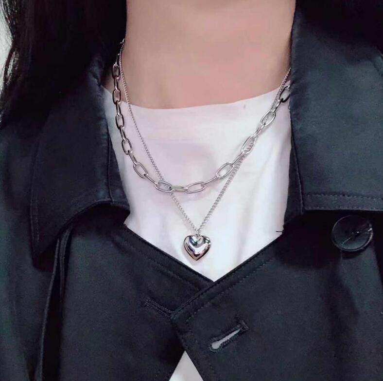 Colliers jumeaux à double couche avec chaîne en forme de cœur en or