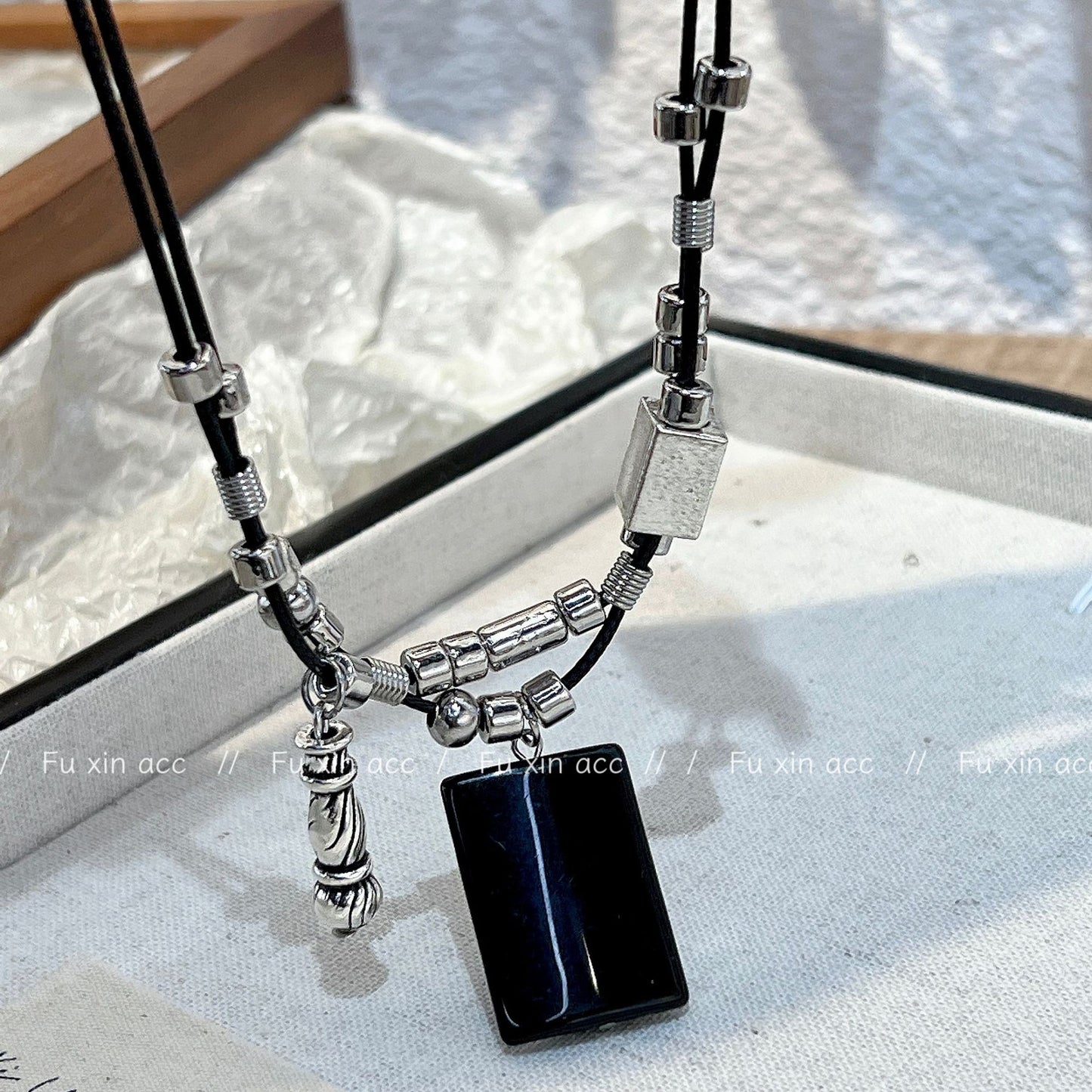 Cool Niche Advanced Clavicle Chain Personality Necklaces