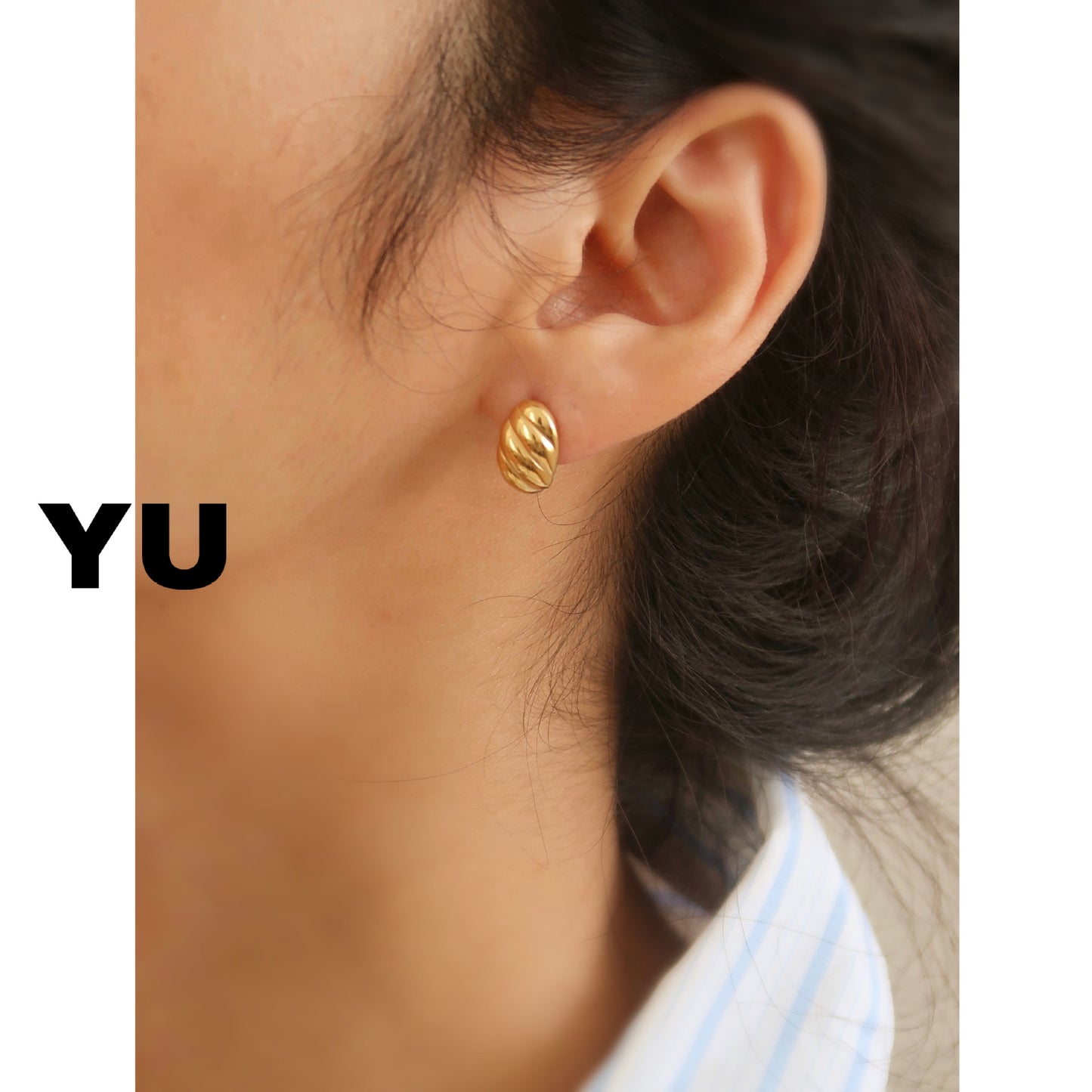 Croissant Simple And Compact Before Sleep Earrings