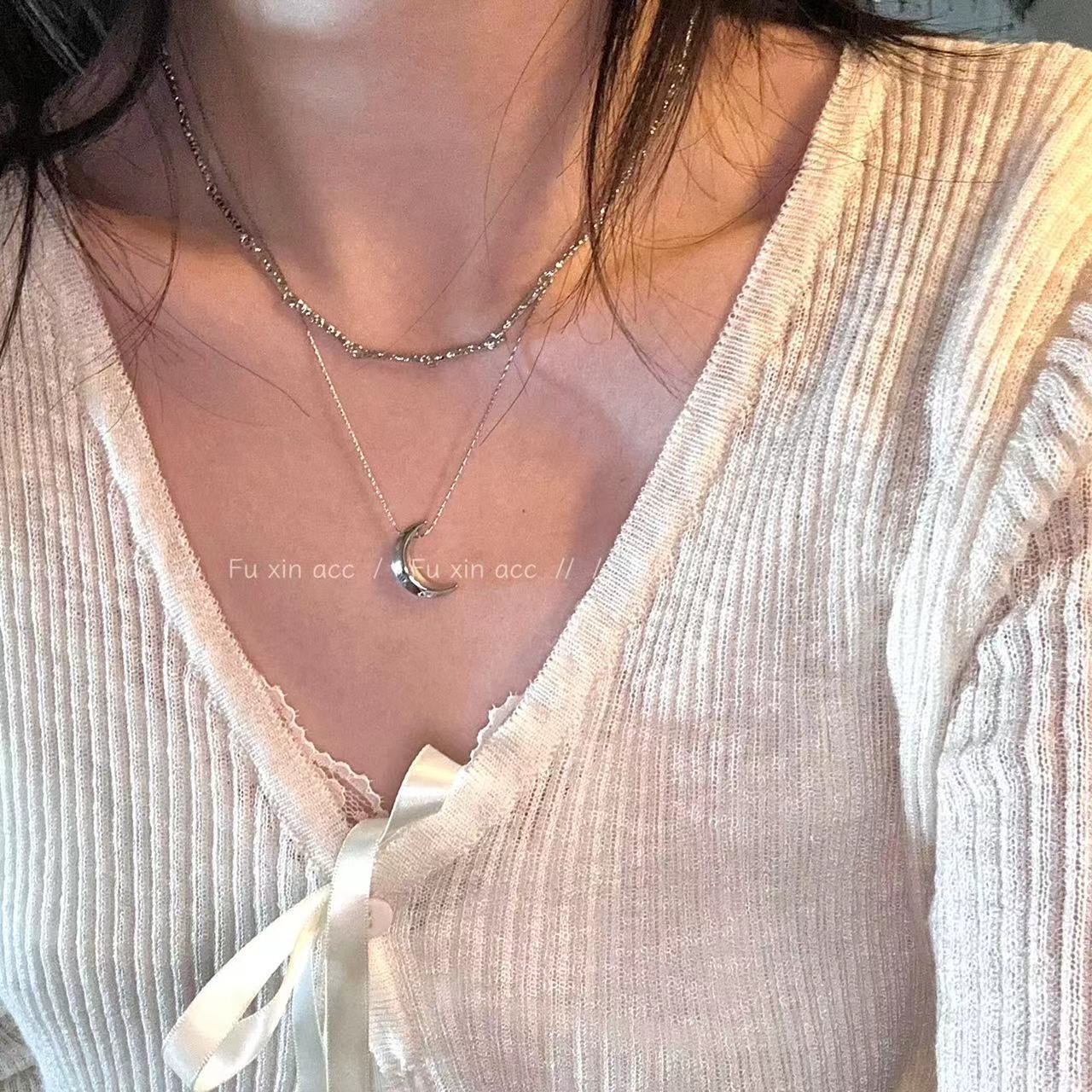 Women's Crescent For Light Luxury Minority High-grade Love Necklaces