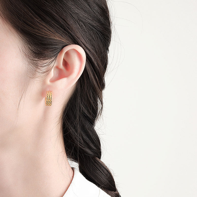 Korean Style Simple Elegant Twist Retro Earrings