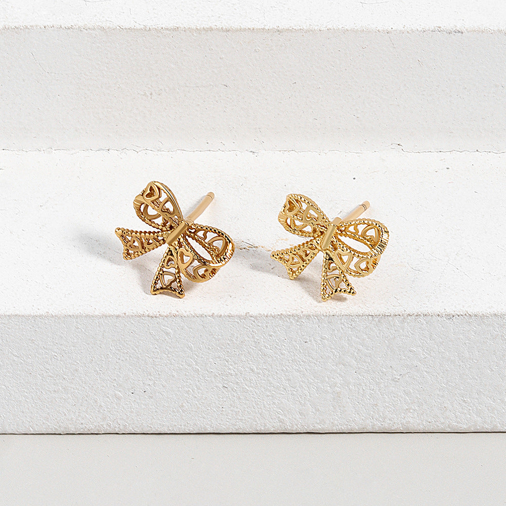 Women's Hollow Bow Cute And Compact Sweet Earrings