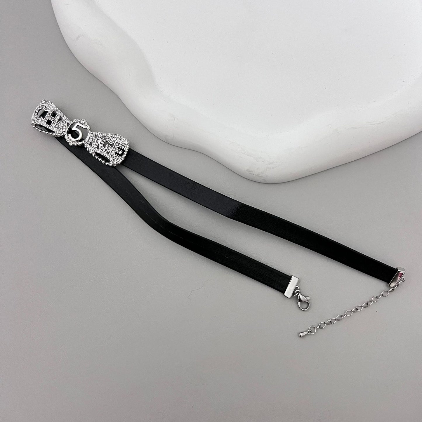 Women's Bow Diamond French Punk Vintage Clavicle Necklaces