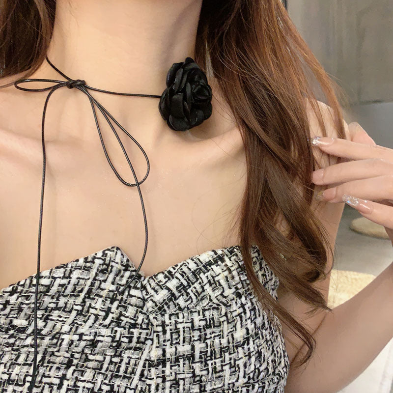 Accessoires de cou en chaîne de clavicule Rose pour femmes, colliers noirs