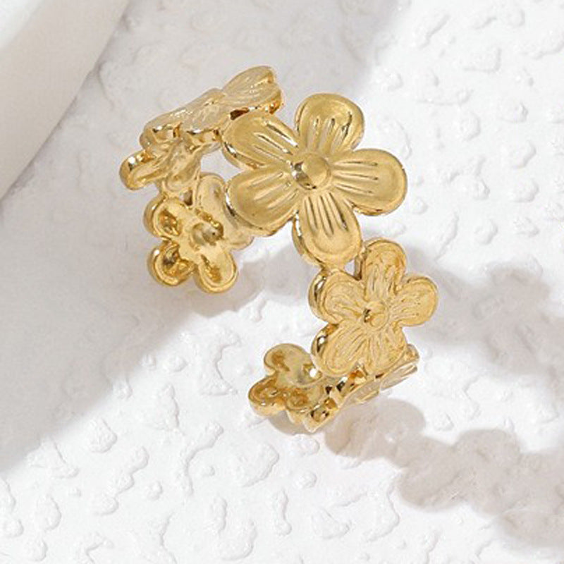 Dreidimensionale Ginkgo-Blumen-Schmetterlingsringe mit Stahlornament für Damen