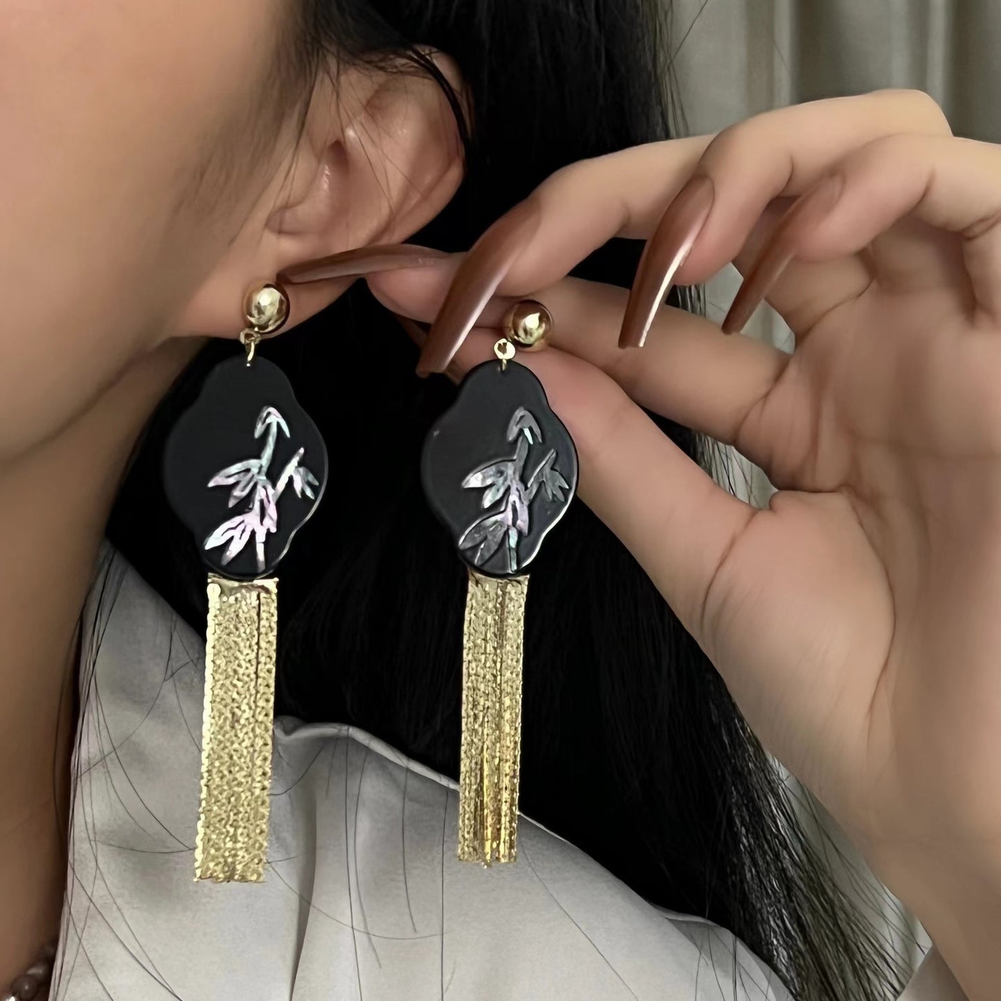 Story Chinese Style Stone Shell Tassel Chain Rings
