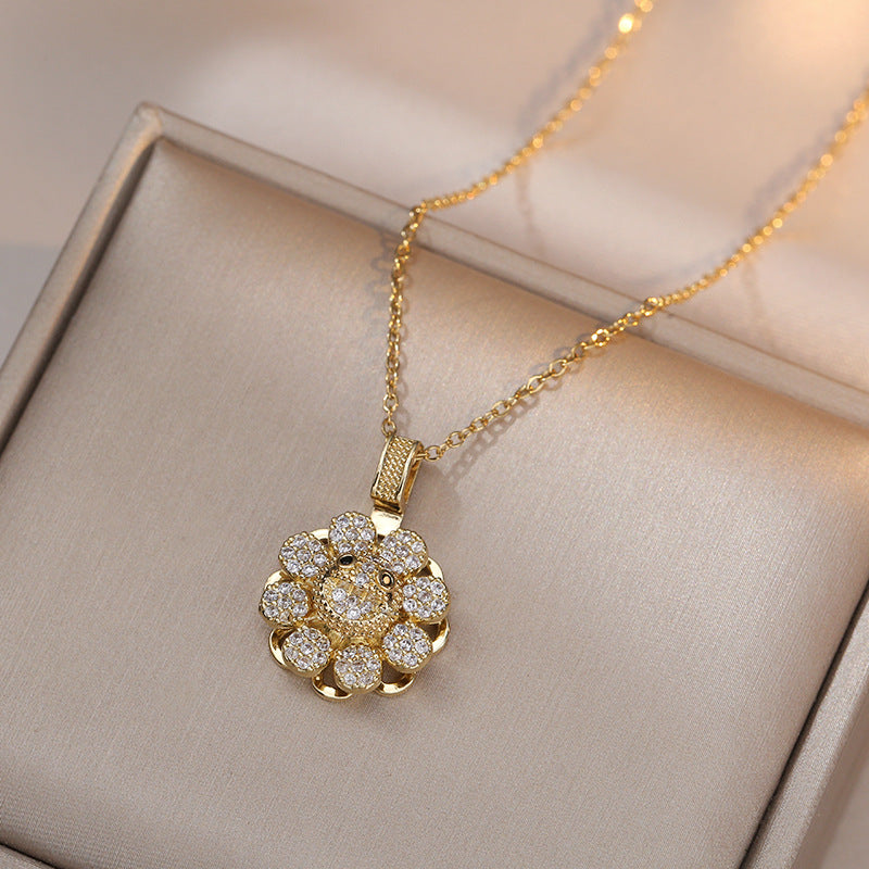 Female Sunflower Color Diamond Rotatable Petals Necklaces