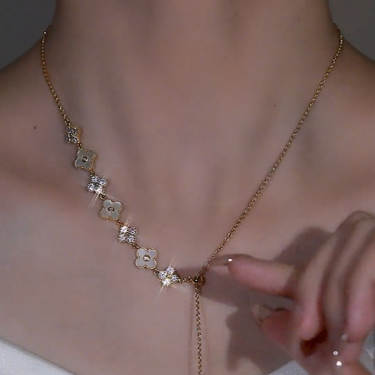 Colliers de trèfle fritillaire naturel de luxe léger et exquis en Zircon