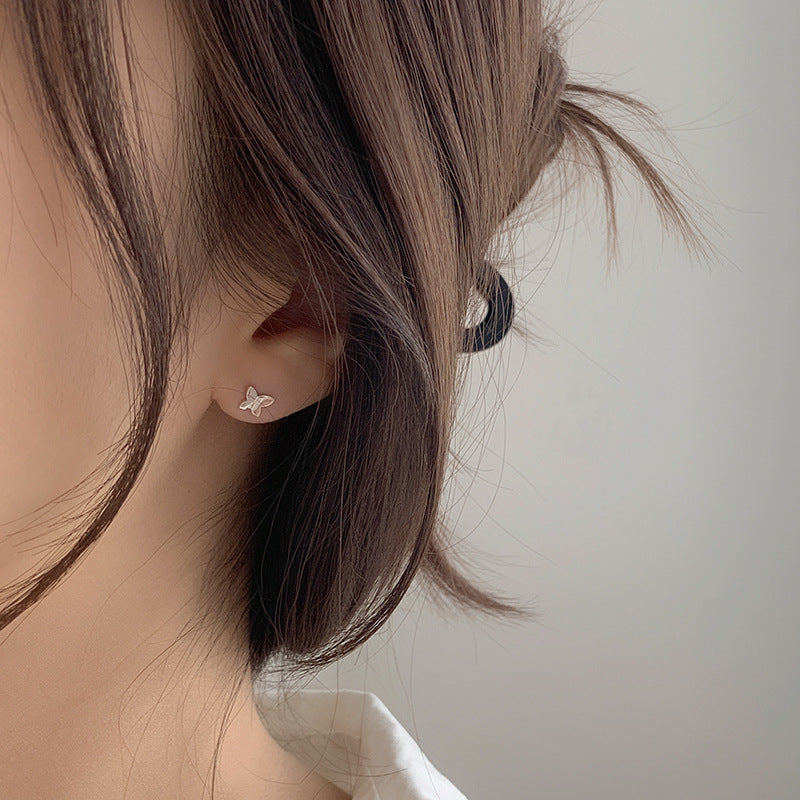 Pure Female Screw Tightening Buckle Glossy Butterfly Simple Elegant Earrings