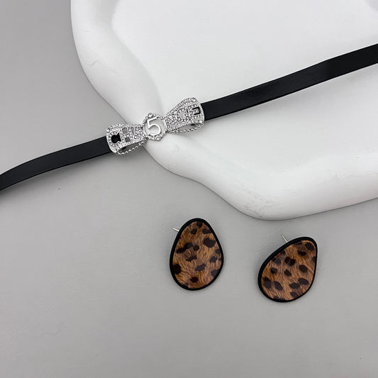 Women's Bow Diamond French Punk Vintage Clavicle Necklaces
