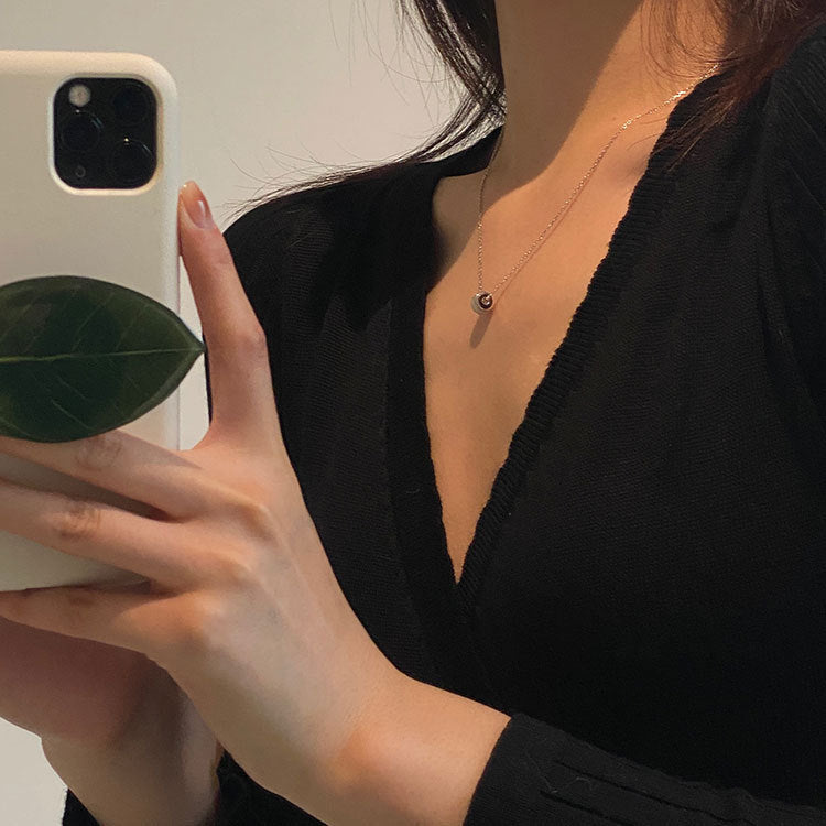 Colliers simples en argent sterling avec opale de petite taille