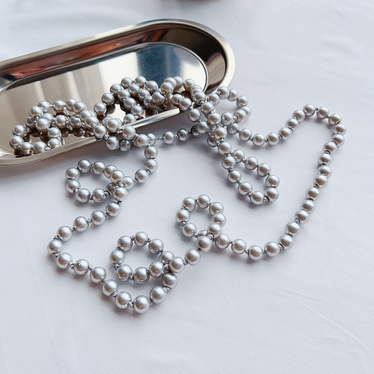 Chaîne de pull longue pour femmes, décorations légères, colliers minoritaires de luxe