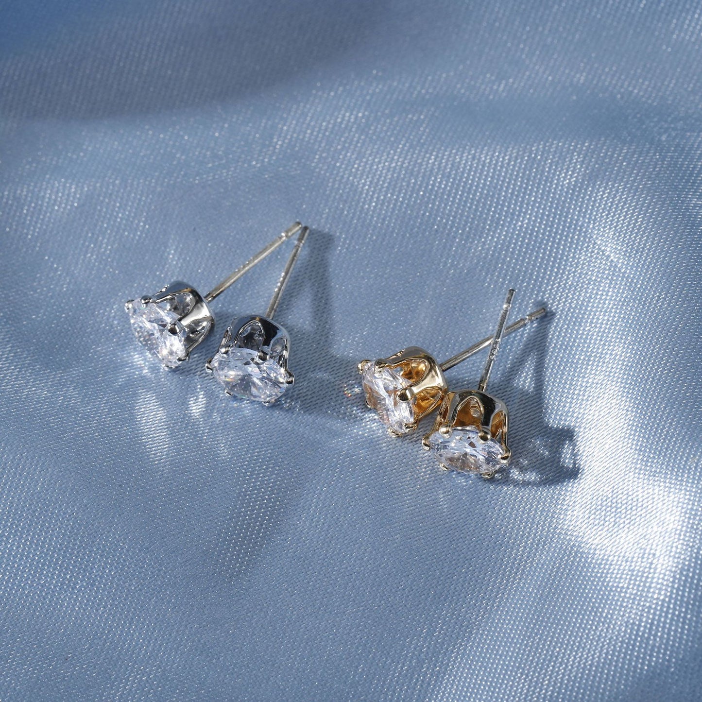 Boucles d'oreilles rondes simples à double texture rétro en zircon