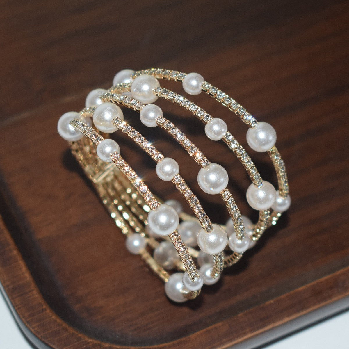 Women's Fashion Exaggerated Rhinestone Pearl Open-ended Temperament Bracelet