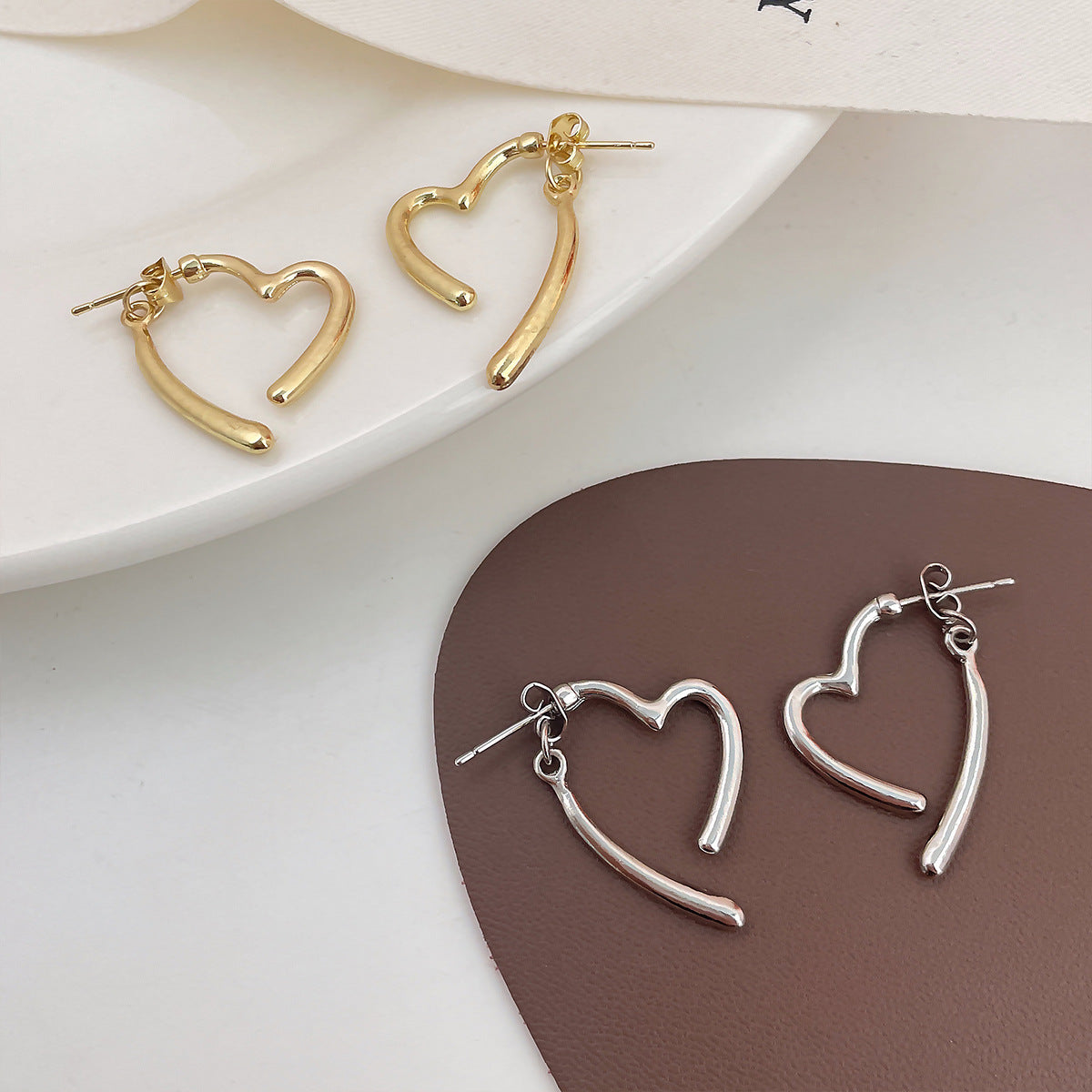 Women's Simple Heart Temperamental Design High-grade Creative One Pair Rings