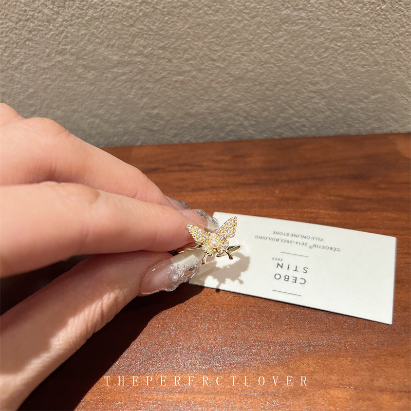 Anneaux de conception de niche de marée de papillon de perle de Zircon