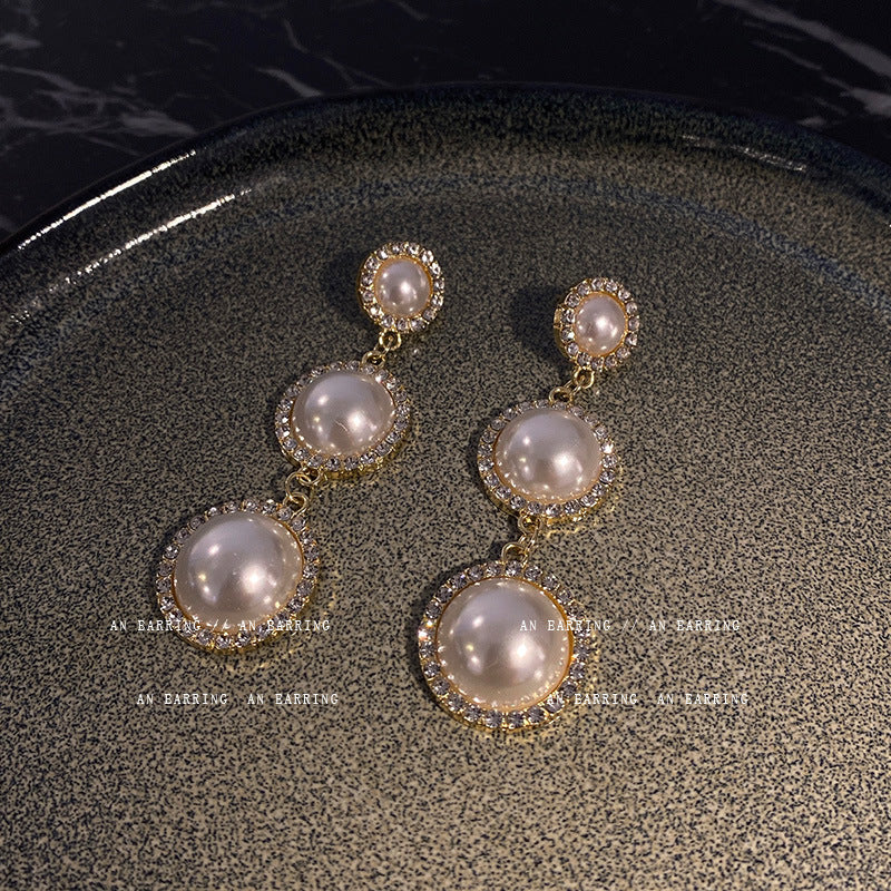 Women's Unique Design Exaggerated Geometry Cold Style Elegant Pearl Refined Earrings