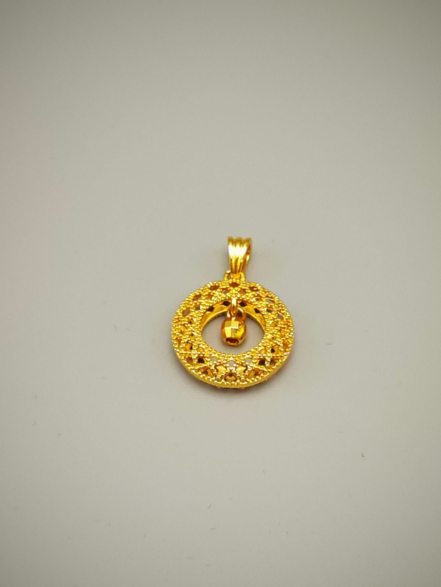 Women's Peace Buckle Gold Light Luxury High-grade Hollow Clavicle Necklace