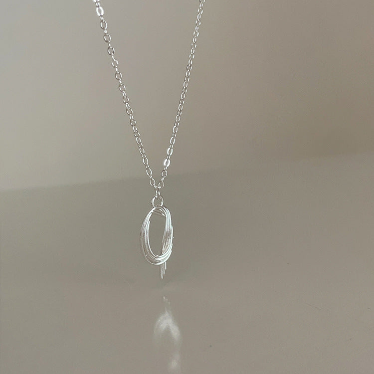 Pendentif irrégulier en métal mat, Niche féminine, personnalité rétro, tous les colliers