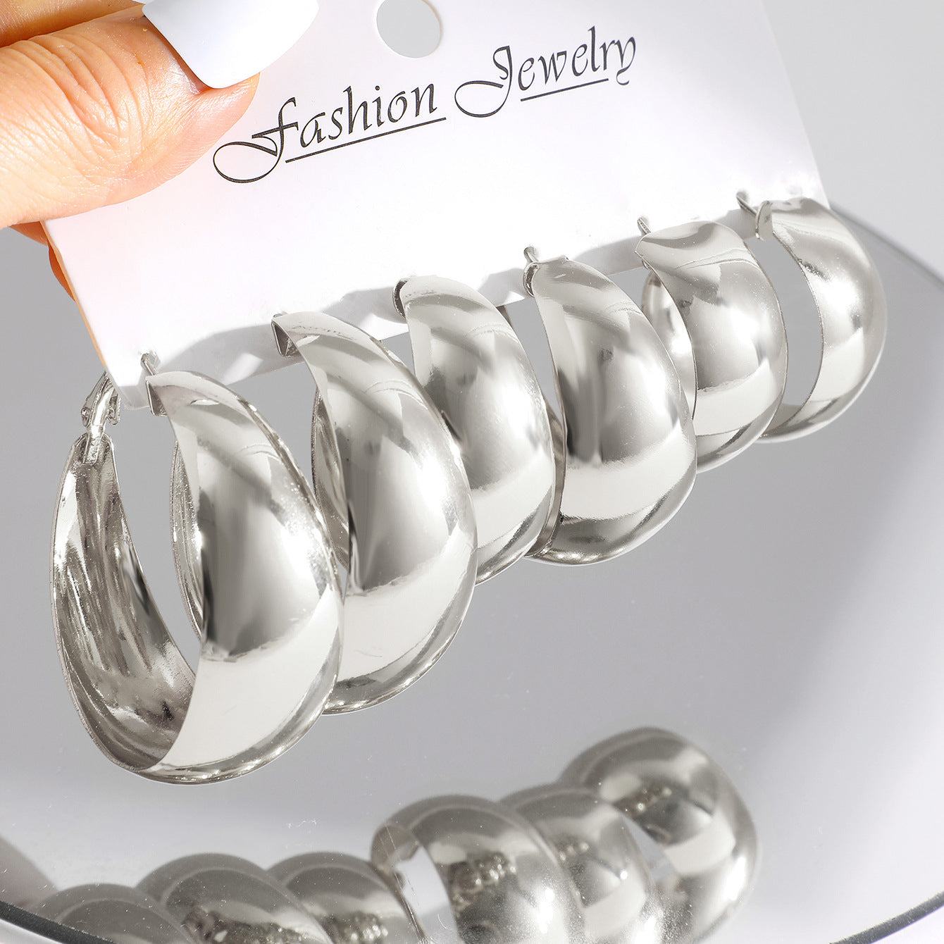 Personalized Metal Creative Retro Shaped Suit Earrings