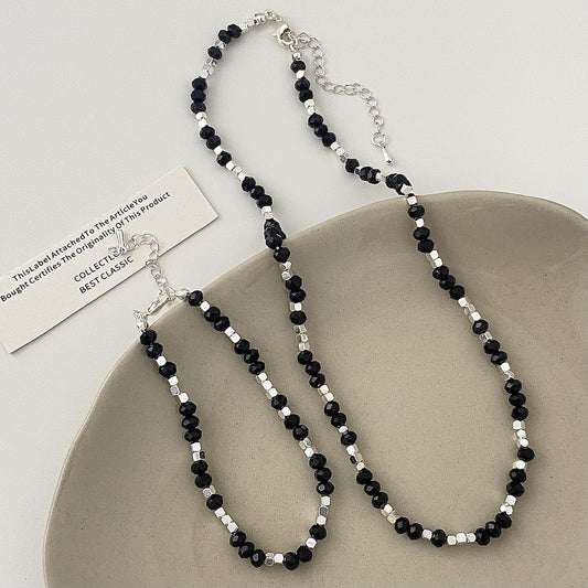 Petits morceaux de colliers en argent de haute qualité avec coutures en cristal