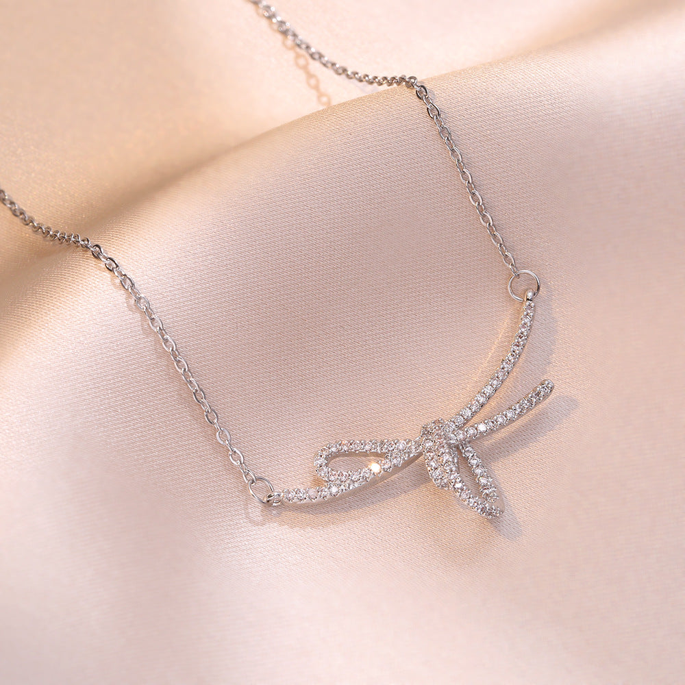 Women's Bends And Hitches Bow Clavicle Chain Necklaces