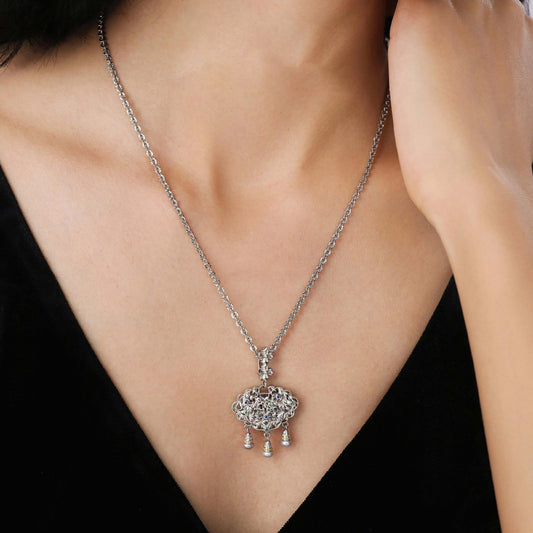 Lace Point Inlaid Pendant Female Affordable Luxury Necklaces