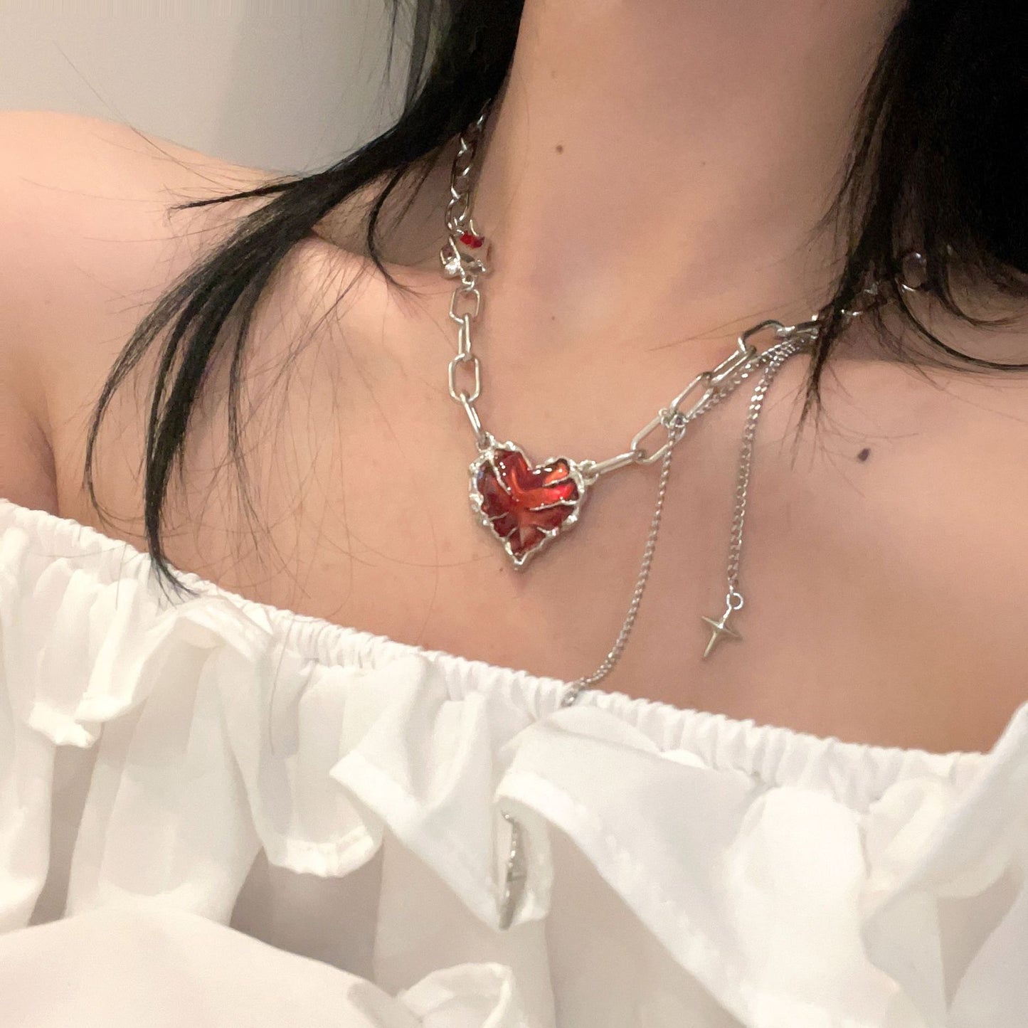 Anneaux de conception de patte d'amour à glaçage rouge chaud