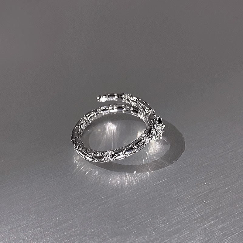 Women's & Men's Snake Female Design High-grade Couple Snake-shaped Fashion Personalized Index Rings