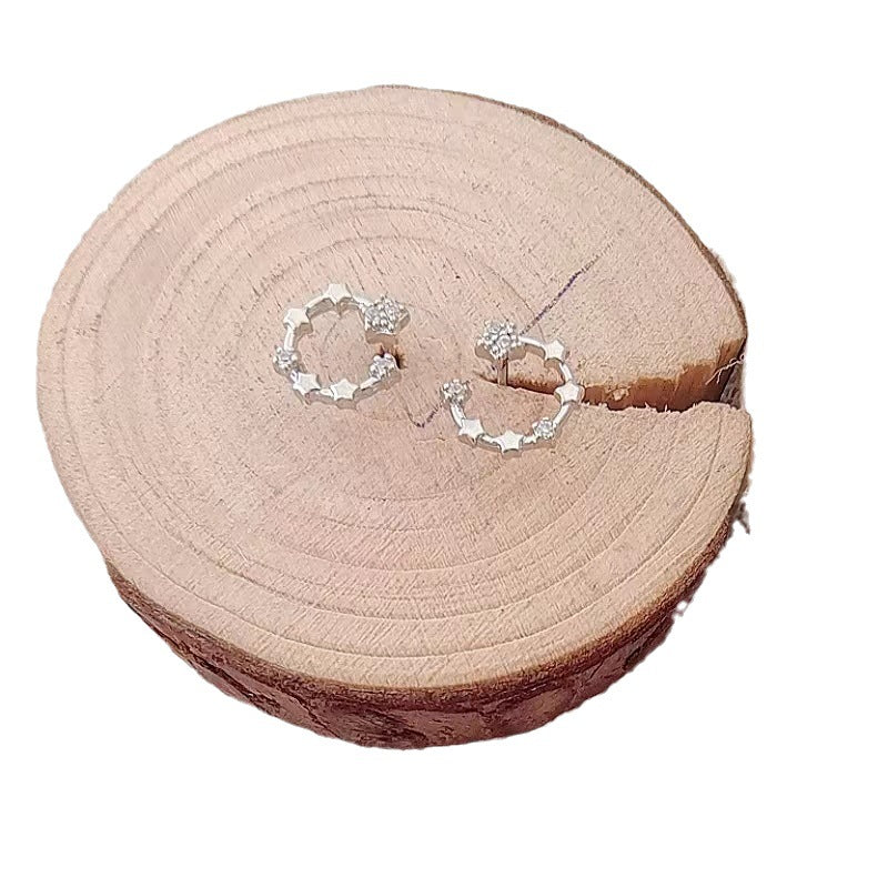 Star der Damen für trendiges Nischendesign, moderne Silber-Pin-Ohrringe