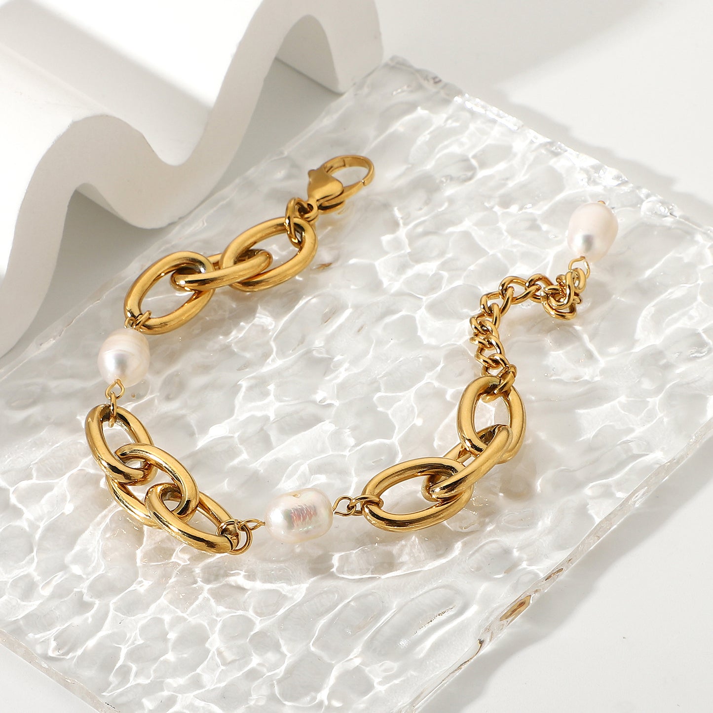 Women's Gold Plated Stainless Steel Pearl Oval Chain Short Bracelets