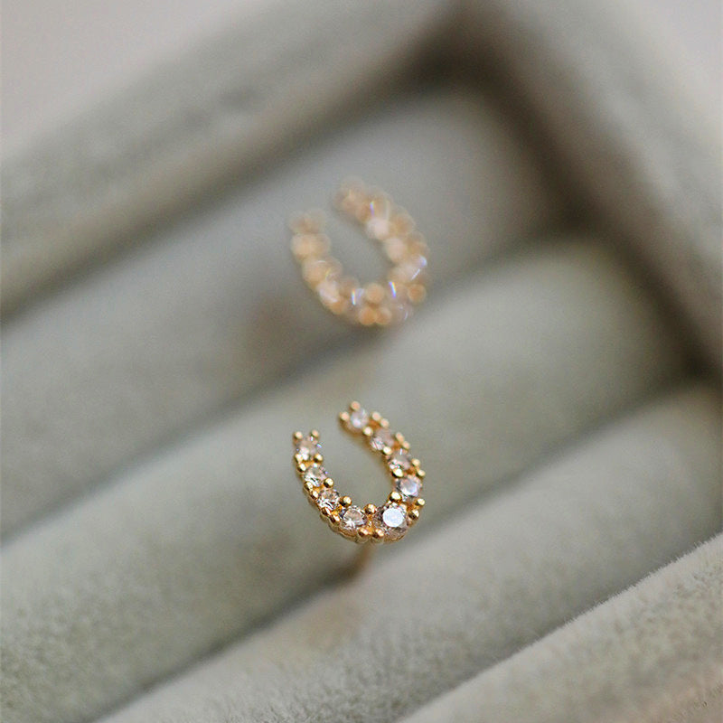 Women's Lucky Horseshoe U-shaped Ear Fashionable Temperamental Stud Earrings