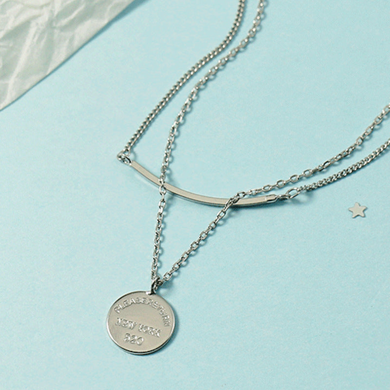 Colliers avec lettres rondes et froides pour femmes, Design double
