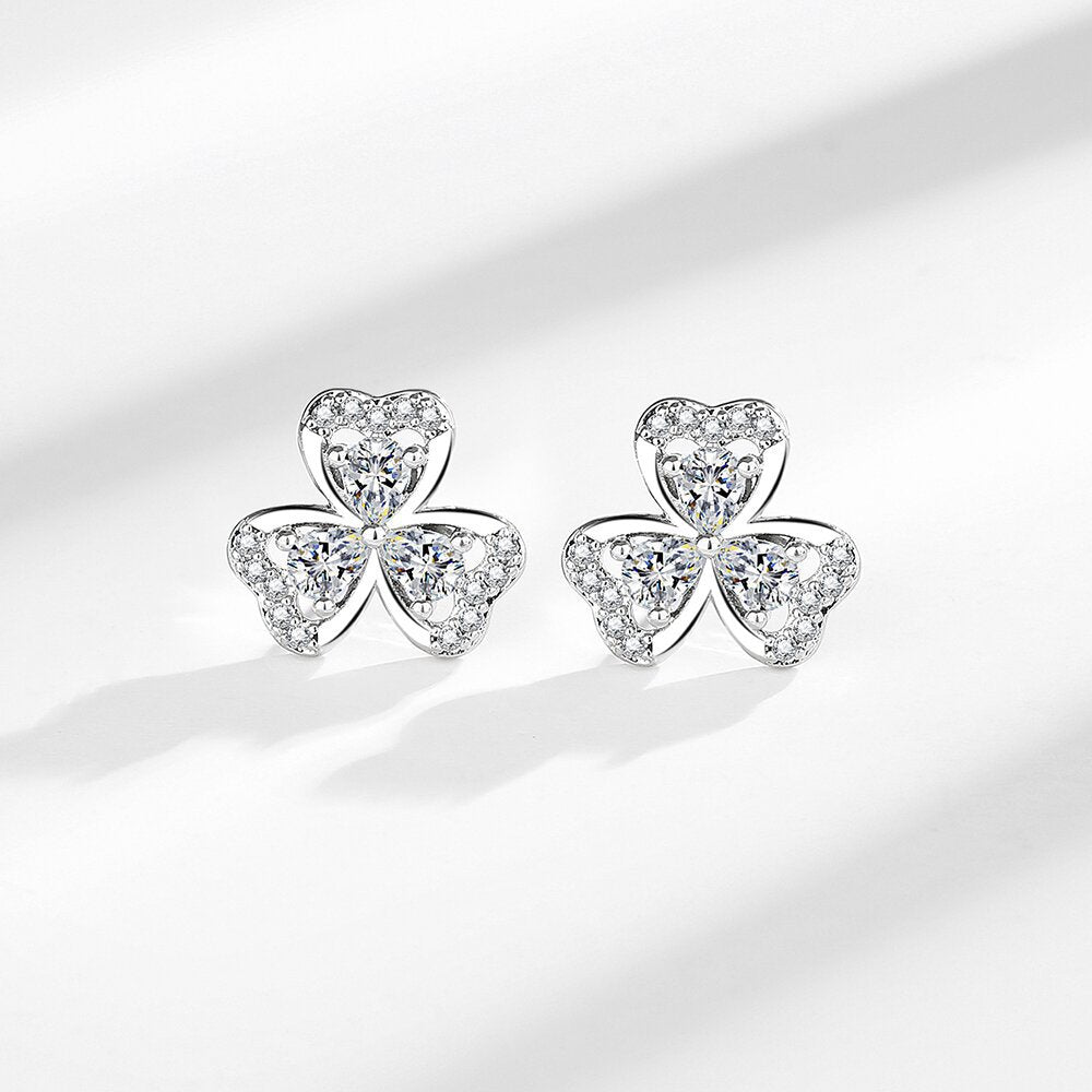 Women's Simple Graceful Love Metal Inlaid Zircon Earrings