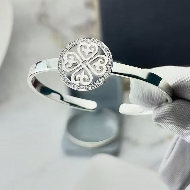 Women's Kazakh Open-ended Horn Pattern Personality Elements Temperament Unique Bracelet