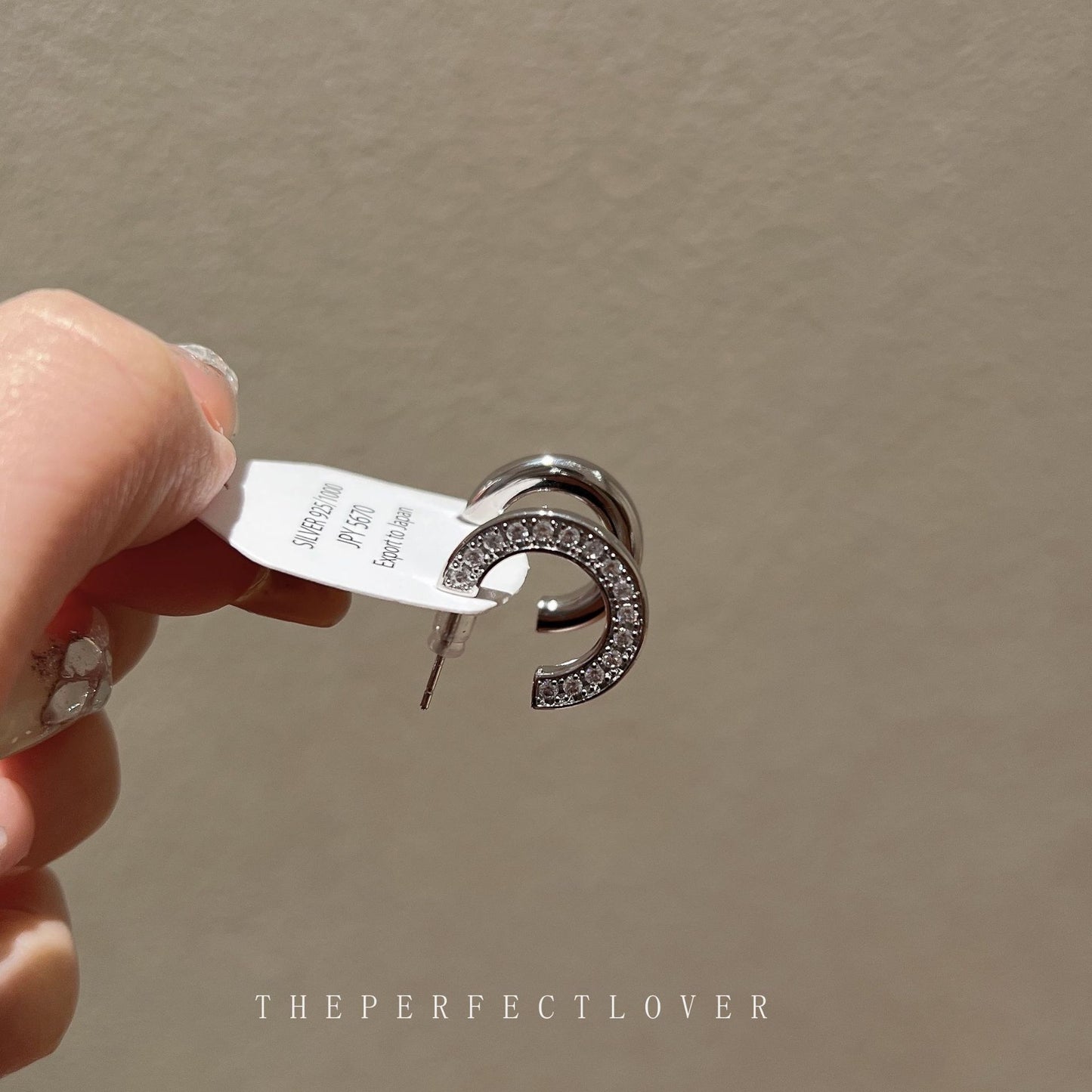 Feine Nischen-Design-Ohrringe für Damen im trendigen Stil