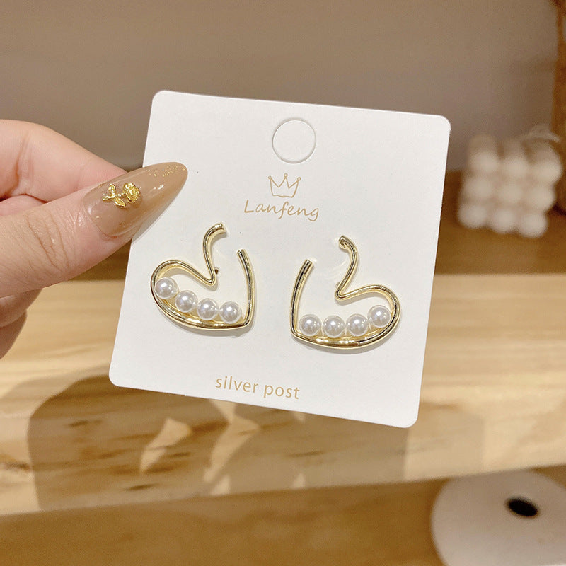 Unique Design Gap Love Heart Retro Style Exaggerated Earrings