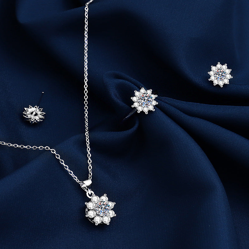 Fashion Versatile Sunflower Set Of Ornaments Niche Necklaces