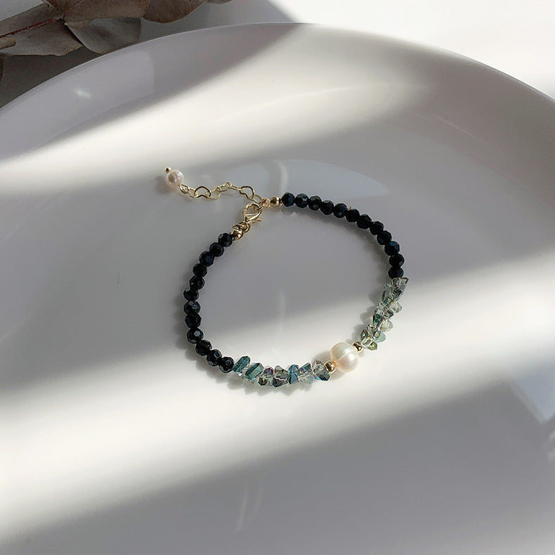 Colliers de conception de niche en cristal noir avec perles d'eau douce pour femmes