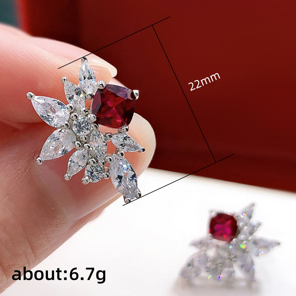 Shi Exquisite Shiny Flower Design Horse Earrings