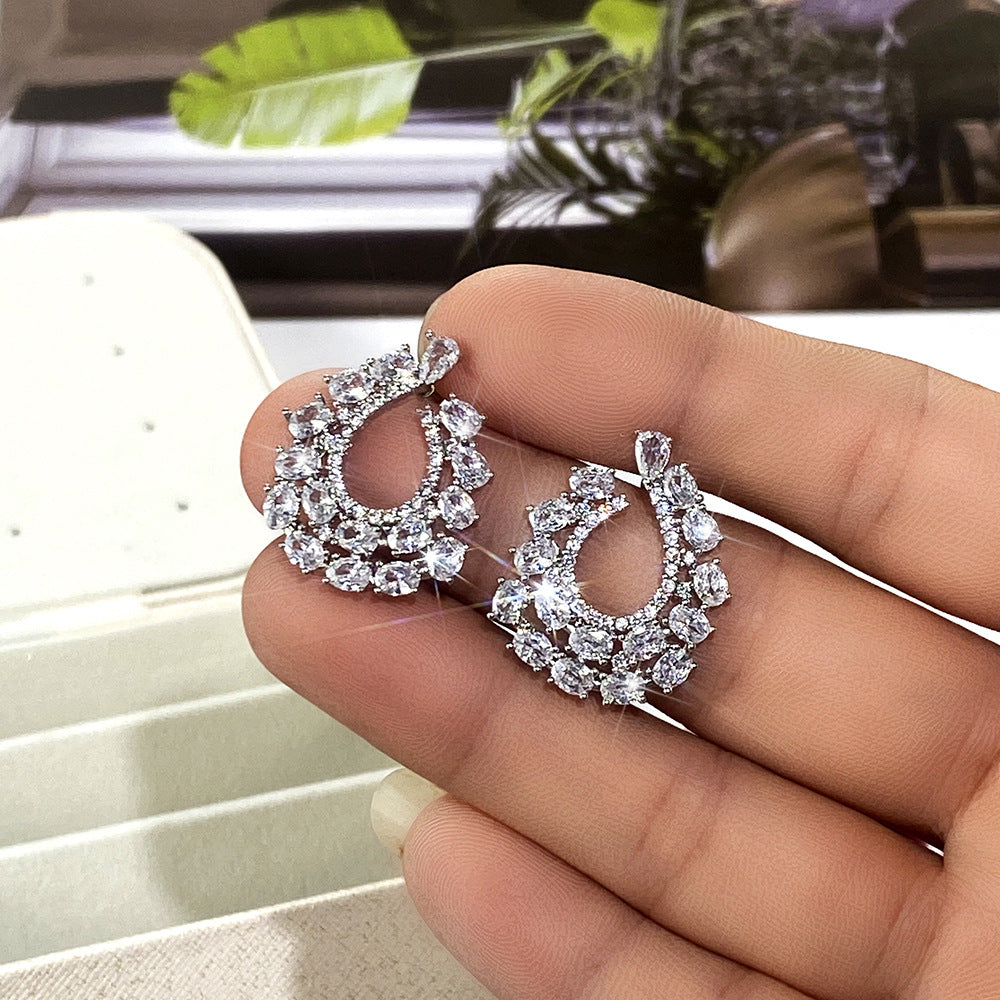 Women's Shi Exaggerated Garland Zircon Retro Fashion Earrings