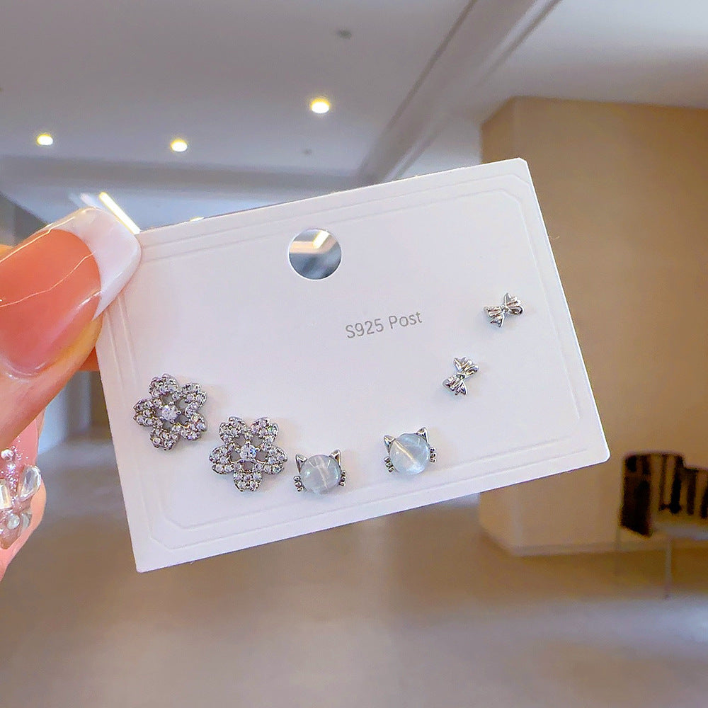 High-grade One Card Three Sier Suit Earrings
