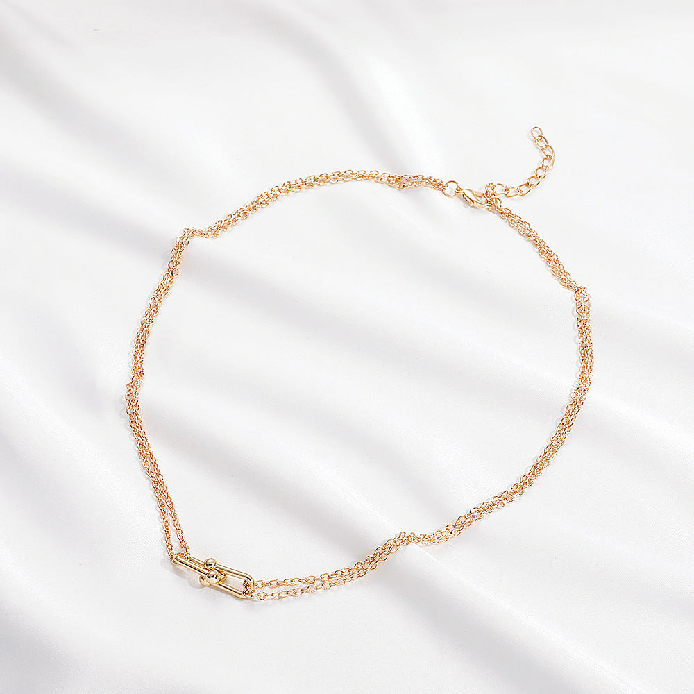 U-shaped Fashionable Retro Metal Vachette Clasp Necklaces
