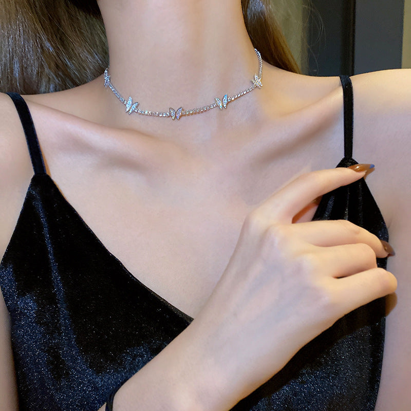 Chaîne de clavicule légère, colliers complets de luxe pour minorités