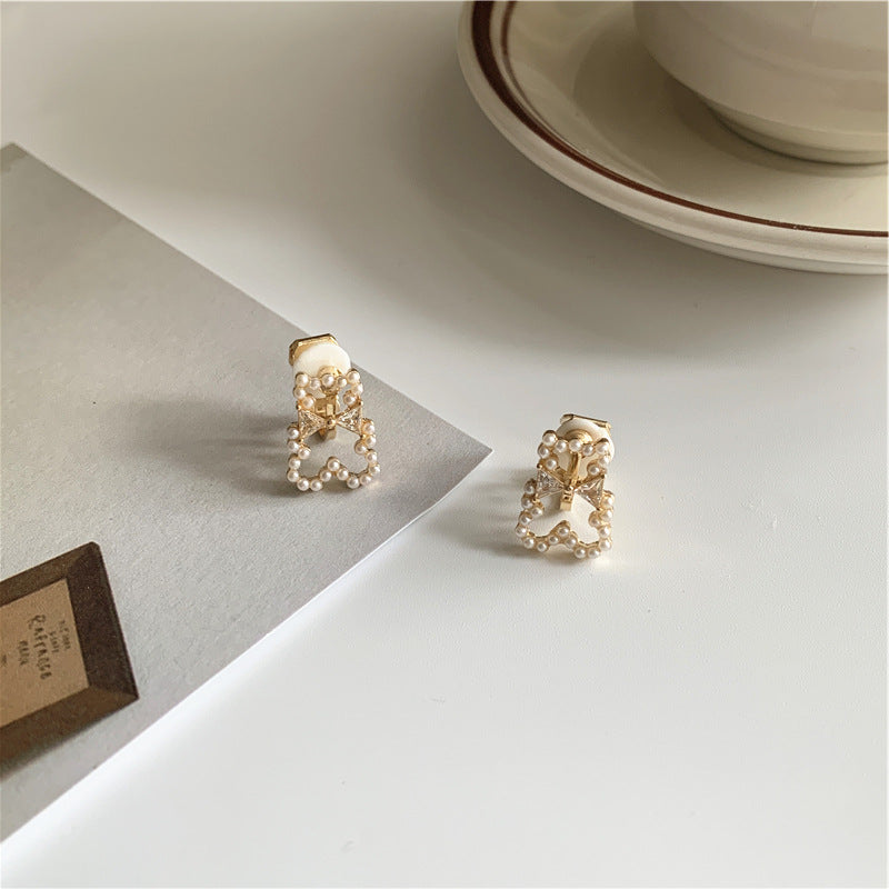 Women's Sier Pearl Fashion Simple Ear Clip Design Style Stud Earrings