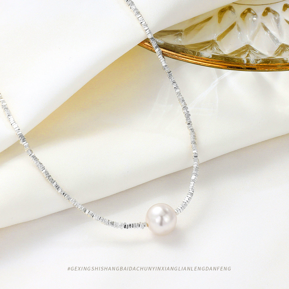 Square Small Pieces Of High-grade Light Necklaces