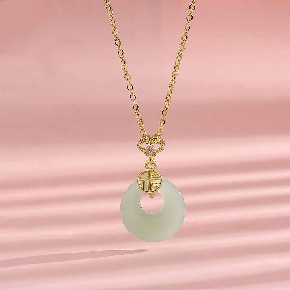 Colliers blancs avec pendentif de Style chinois rétro pour femmes